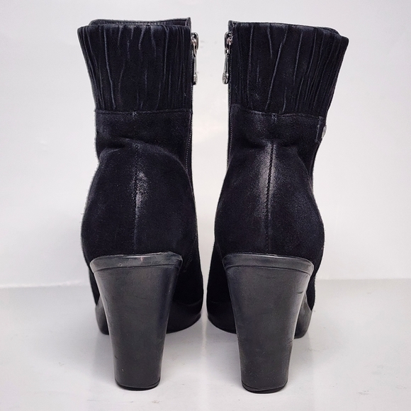Blondo Women's Black Suede Loann Noir Ankle Boot Size 7.5 - Picture 5 of 13